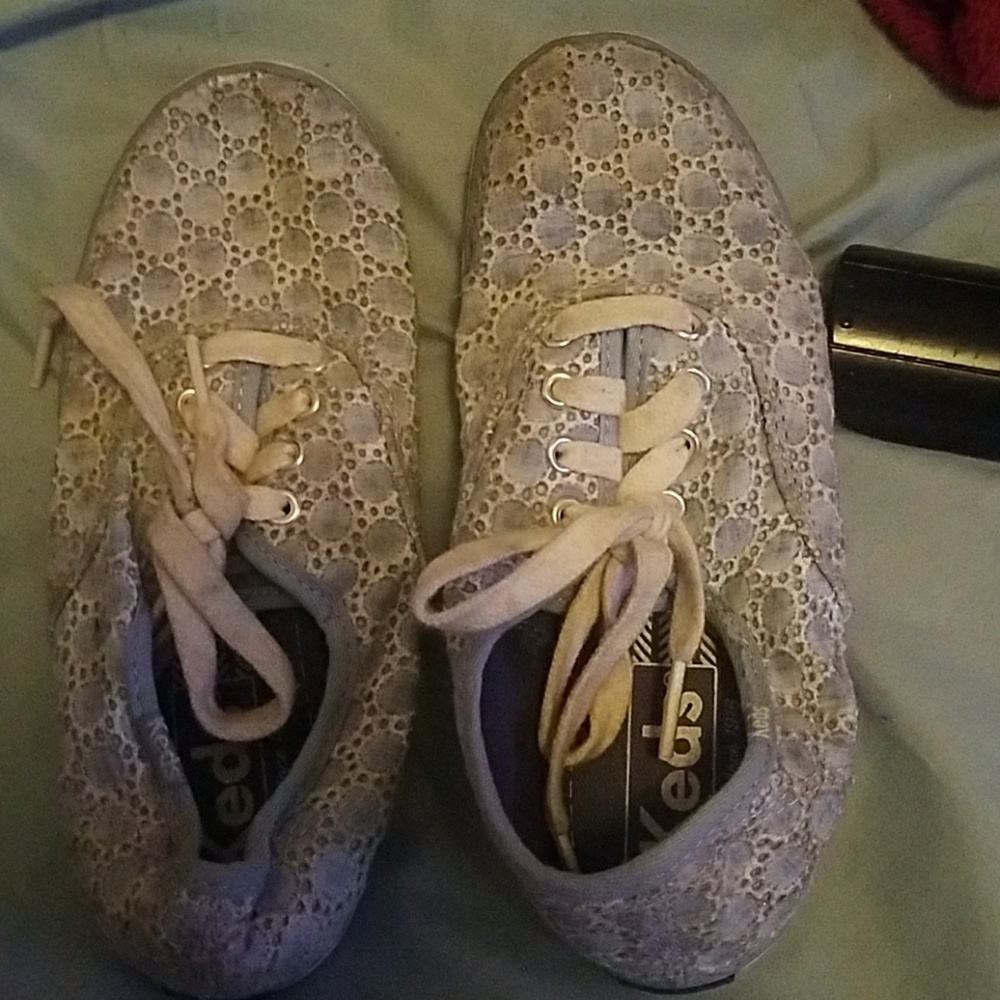 Girls shoes